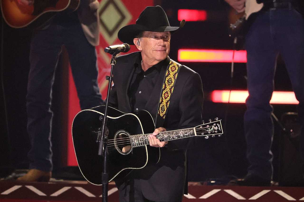 5 Best Moments From the 2024 CMA Awards: Chris Stapleton Wins Big, Carrie Underwood Sings, More