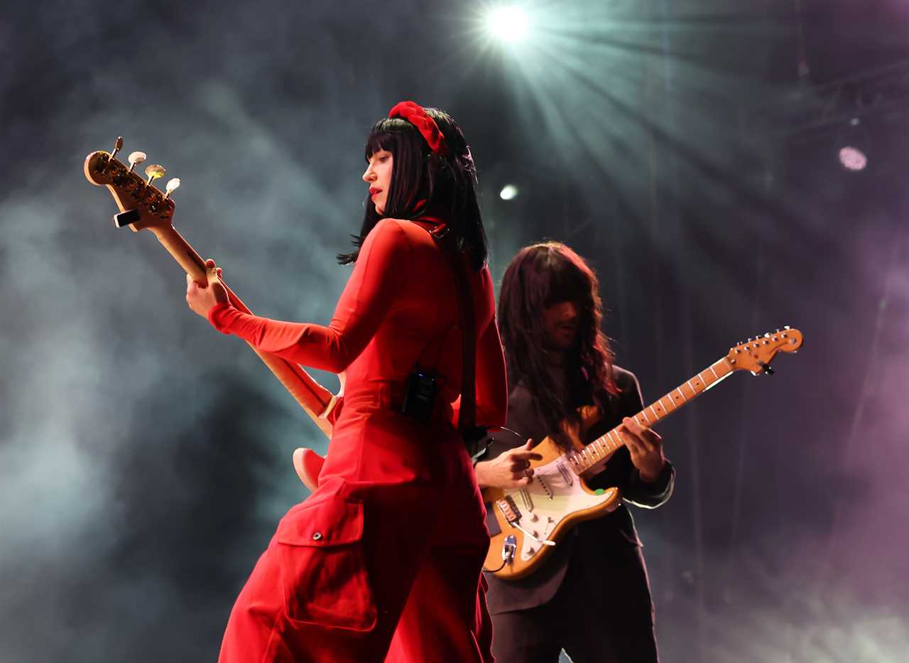Laura Lee and Mark Speer of Khruangbin