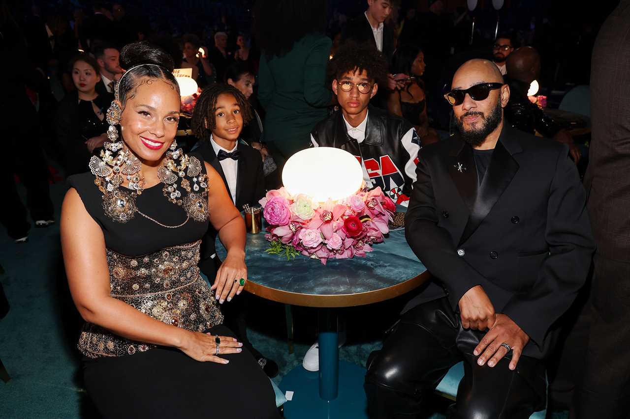 Feature Alicia Keys and Swizz Beatz Sit With Kids at 2025 Grammys