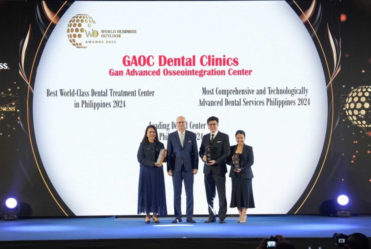 Dr. Gan accepts another prestigious award in behalf of GAOC's group of companies.