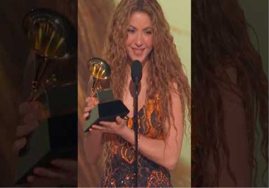 SHAKIRA Wins BEST LATIN POP ALBUM | 2025 GRAMMYs Acceptance Speech