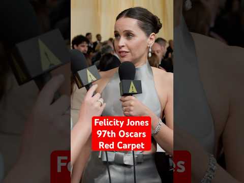 Felicity Jones & Amelia Dimoldenberg Both Love The Little Mermaid | 97th Oscars Red Carpet