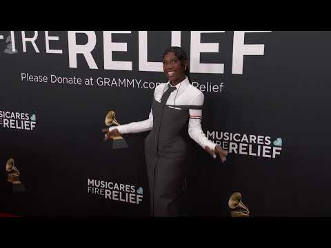 DOECHII | Red Carpet Fashion Cam | 2025 GRAMMYs