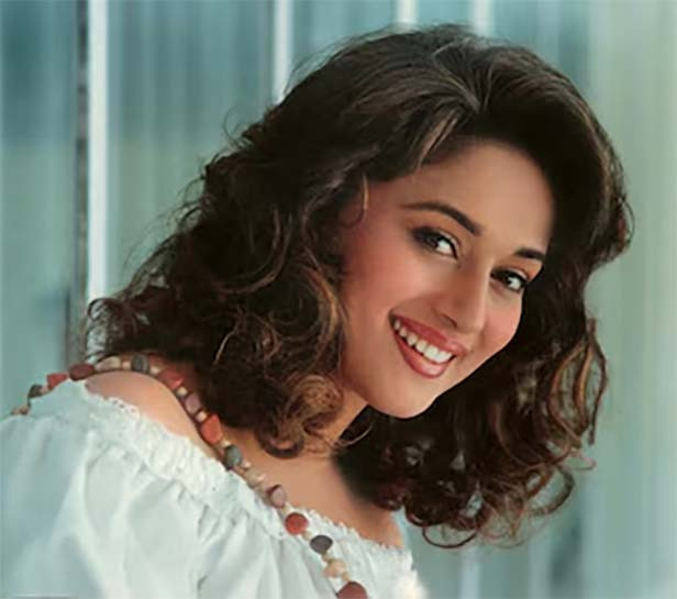 Madhuri Dixit  Filmfare: Dil (1990)