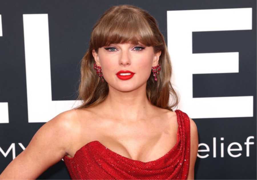 Taylor Swift stuns in bold red dress at the Grammy Awards 