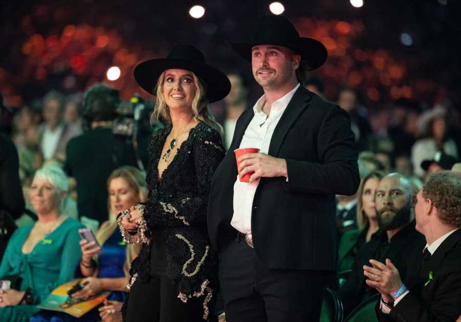 Lainey Wilson Shouts Out Fiance During the 2025 ACM Awards Speech
