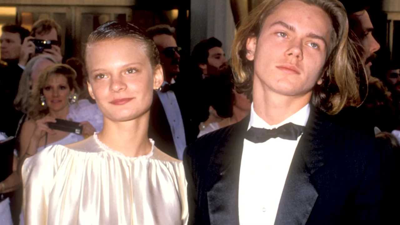 Martha Plimpton talks about being River Phoenix's 'first love'