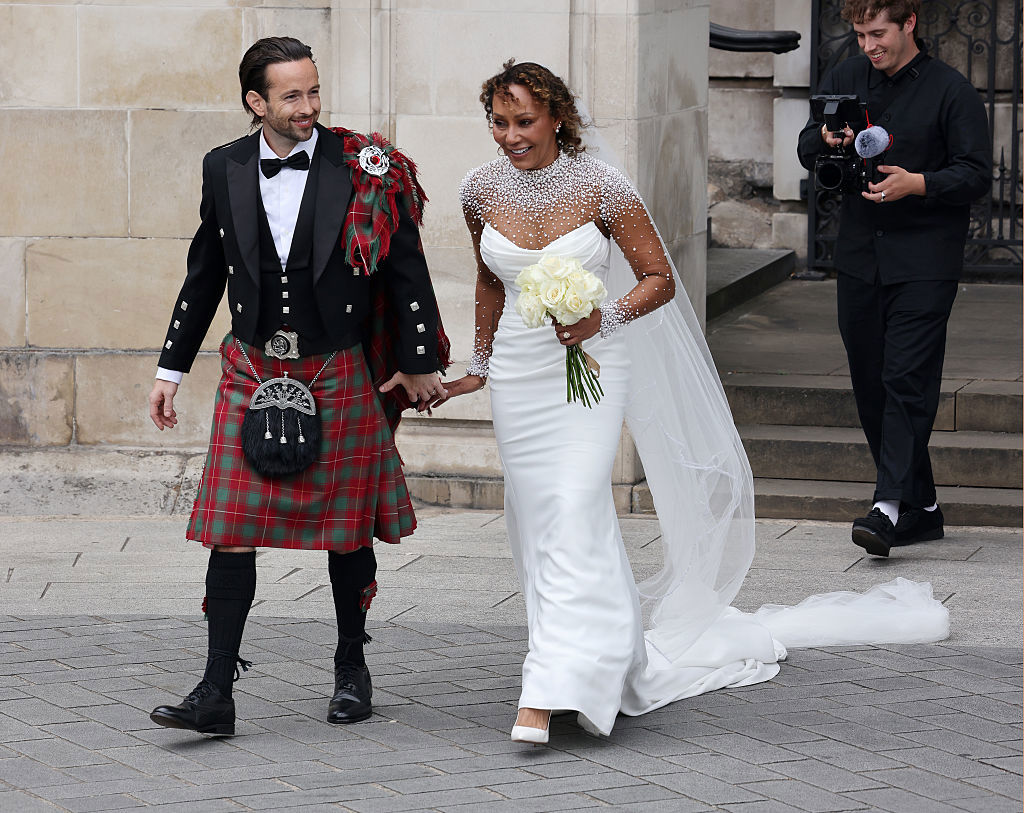 Former Spice Girl Mel B marries hairstylist Rory McPhee in regal wedding