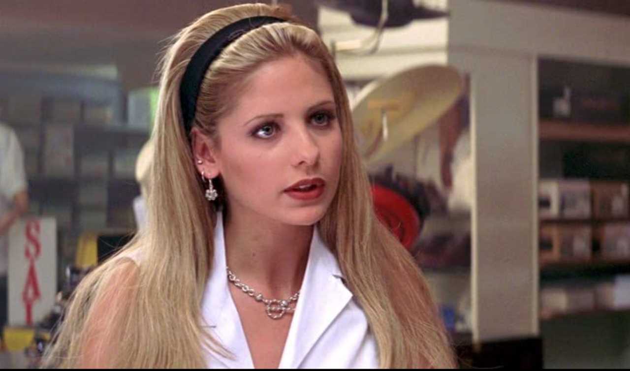 Sarah Michelle Gellar as Helen Shivers in I Know What You Did Last Summer.