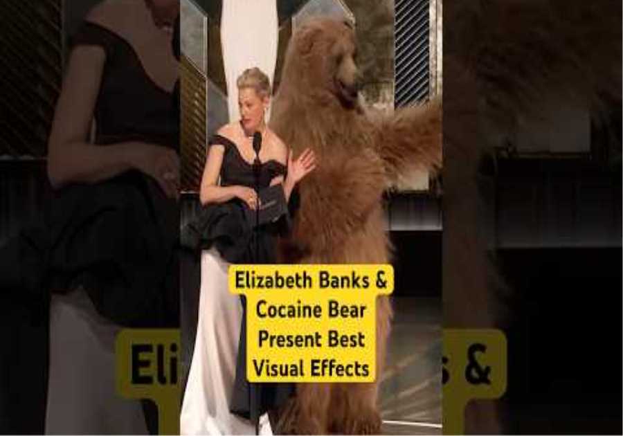 Elizabeth Banks & Cocaine Bear Reunite At The 95th #Oscars To Present Best Visual Effects #shorts