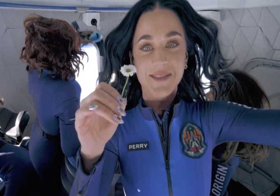 'Where'd she go?': Mariah Carey completely missed the memo on Katy Perry's space flight