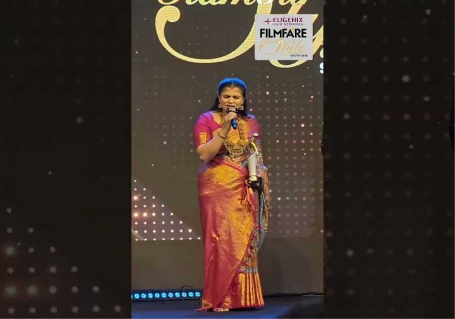Chinmayi Sripaada Mesmerizes with Her Soulful Voice | Filmfare Glamour and Style Awards 2025 