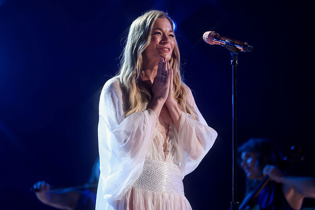 Country music star LeAnn Rimes says hitting 'rock bottom' was the key to 'thriving'