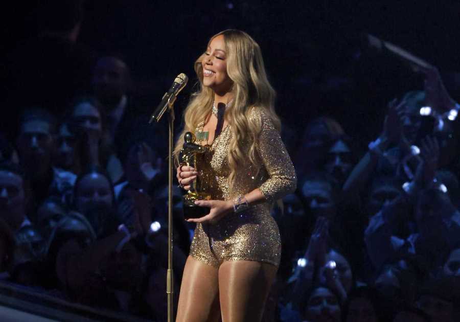 Mariah Carey wins her first ever MTV VMA award and accepts the Vanguard Award with special performance