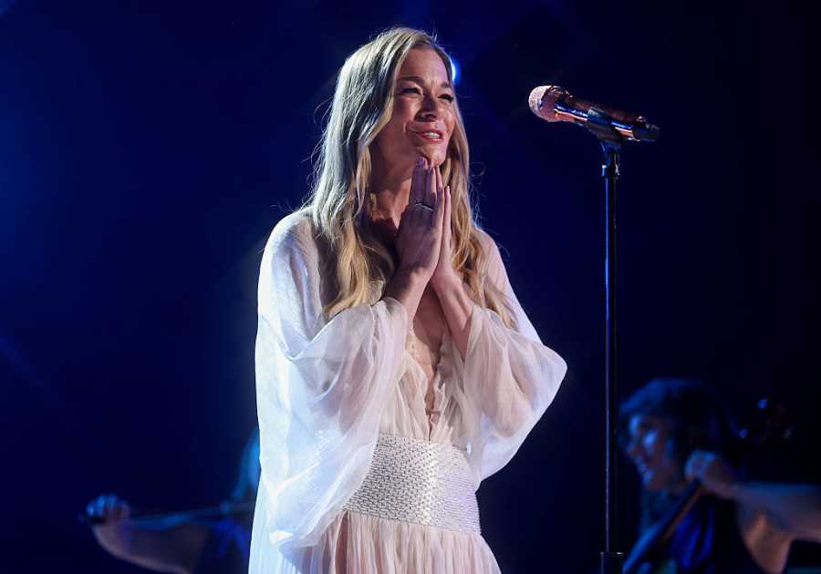 Country music star LeAnn Rimes says hitting 'rock bottom' was the key to 'thriving'