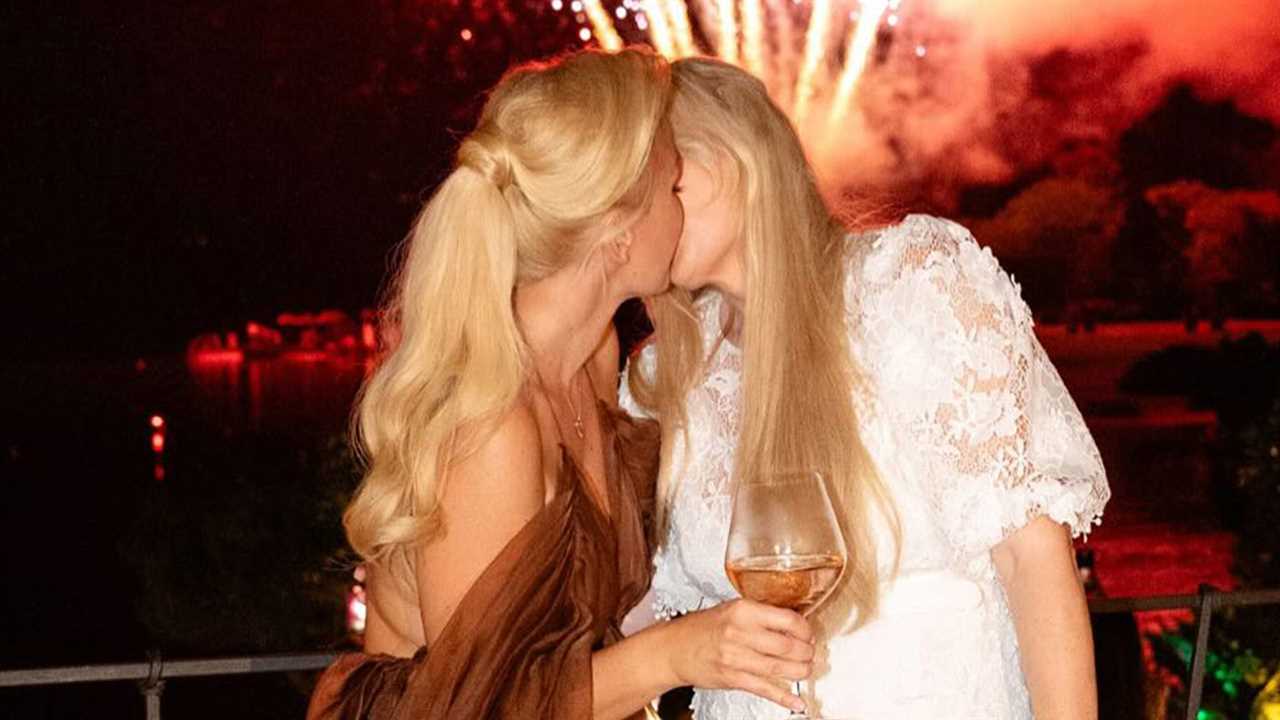 Rebel Wilson kisses wife Ramona Agruma at New Year's Eve 2024