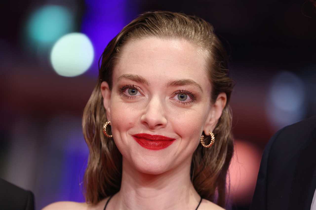 Amanda Seyfried candidly discusses her private and years-long battle with 'really extreme' OCD 