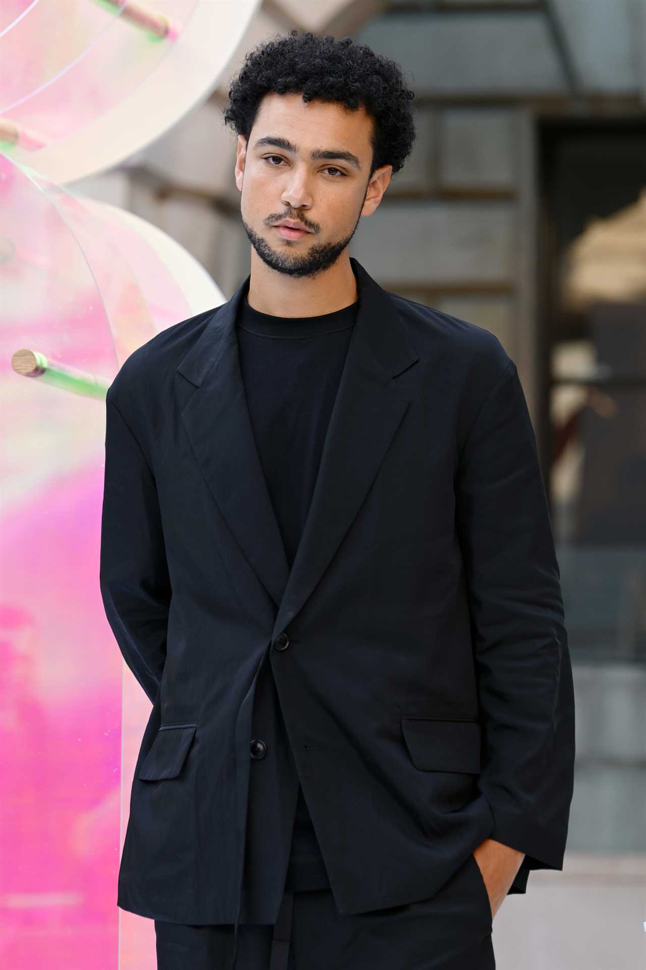  Archie Madekwe attends the Royal Academy Summer Exhibition Preview Party 2025 at Burlington House on June 11, 2025 in London, England. 