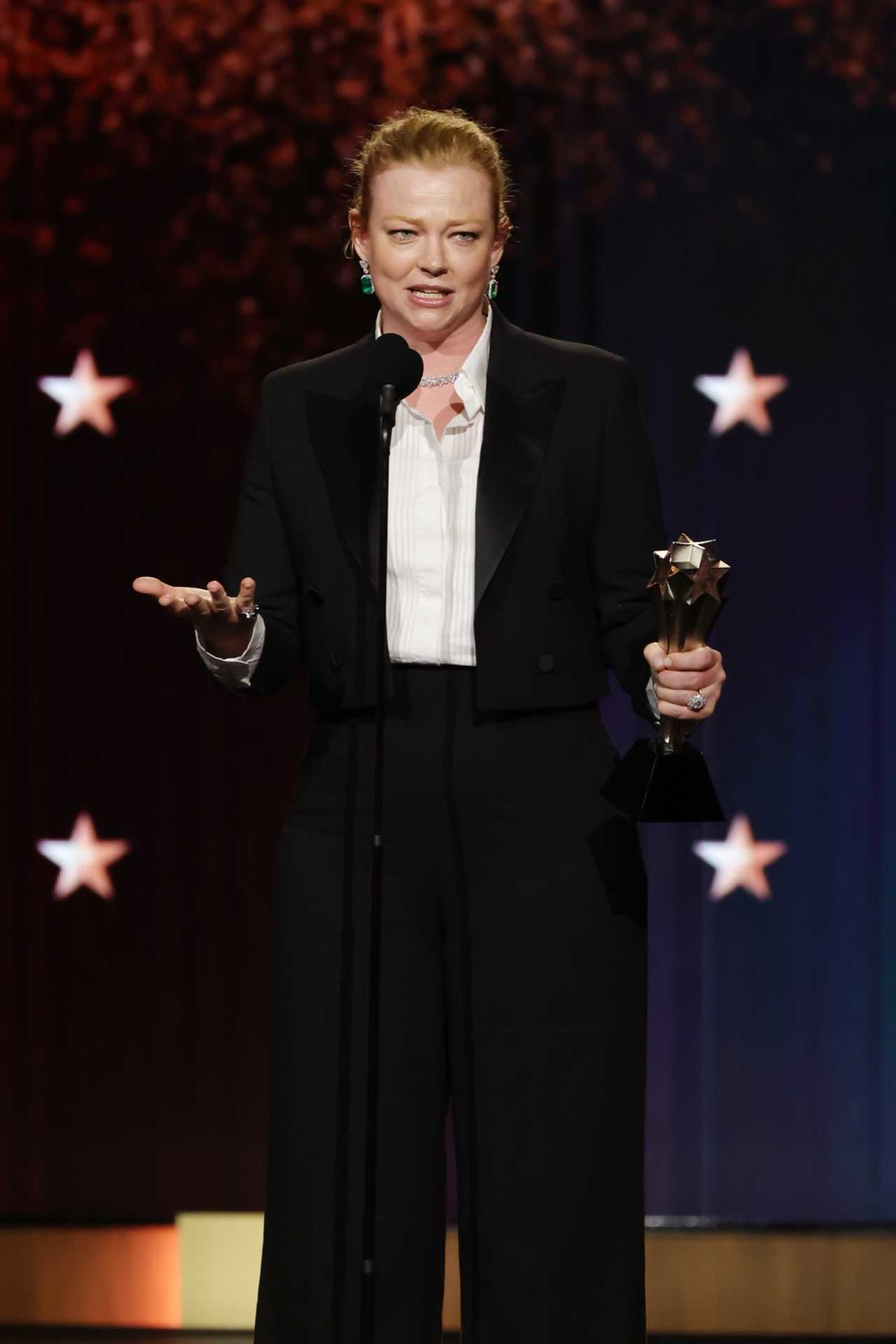 Sarah Snook Critics Choice Winners