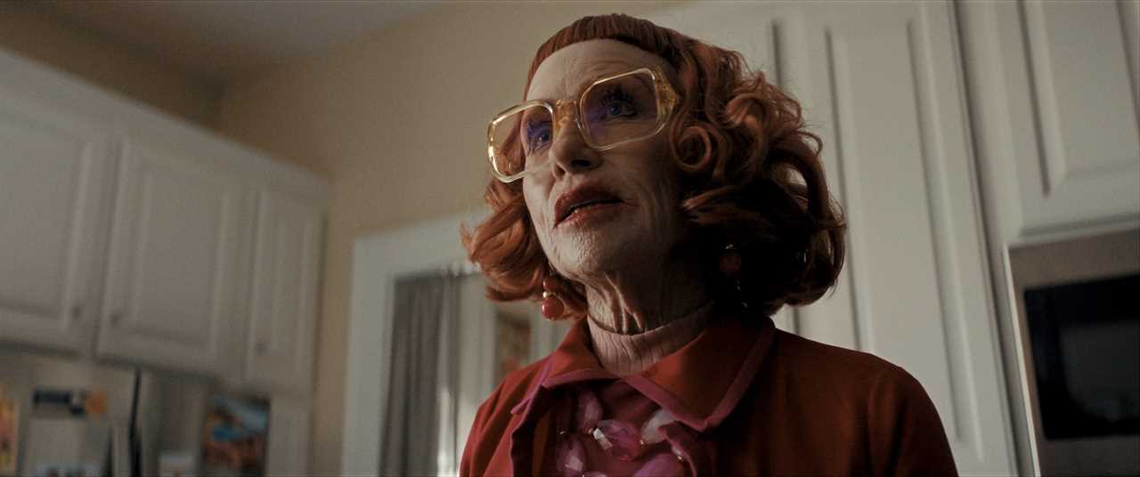 Amy Madigan Wins Supporting Actress at Oscars 40 Years After 1st Nomination