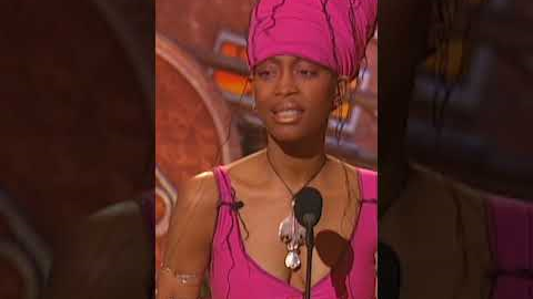 The Moment Erykah Badu Won Her First GRAMMY 🔥