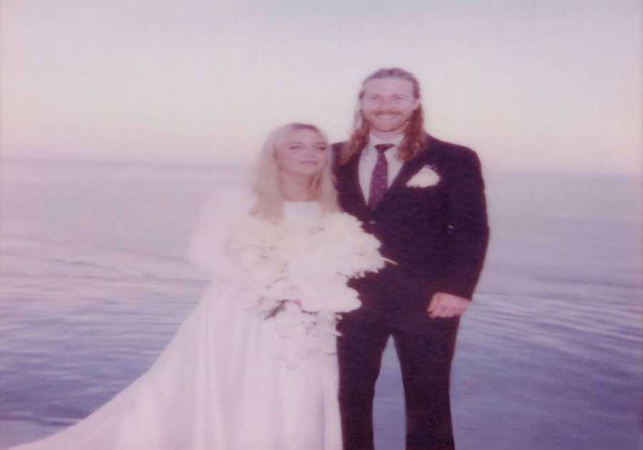 Signs point to Aussie singer Tones and I's marriage coming to an end