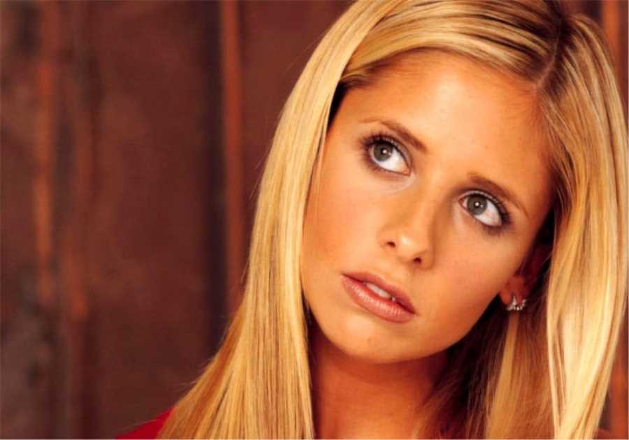 'Nobody saw this coming': Sarah Michelle Gellar's devastating update for Buffy fans after reboot is axed