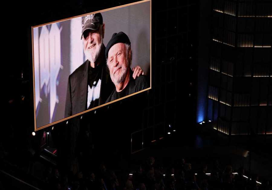 Billy Crystal Honors Rob and Michele Reiner in Emotional Oscars Tribute