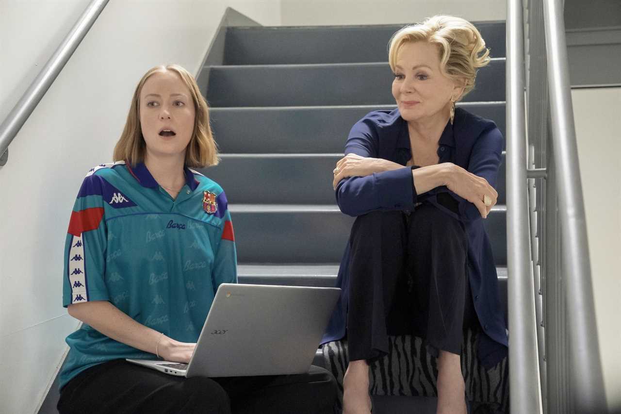 Hannah Einbinder and Jean Smart in Hacks season 4