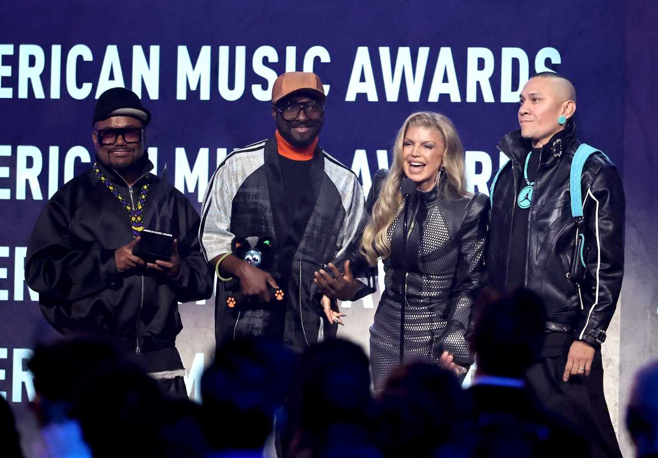 Fergie Reunites With Black Eyed Peas at 2026 American Music Awards