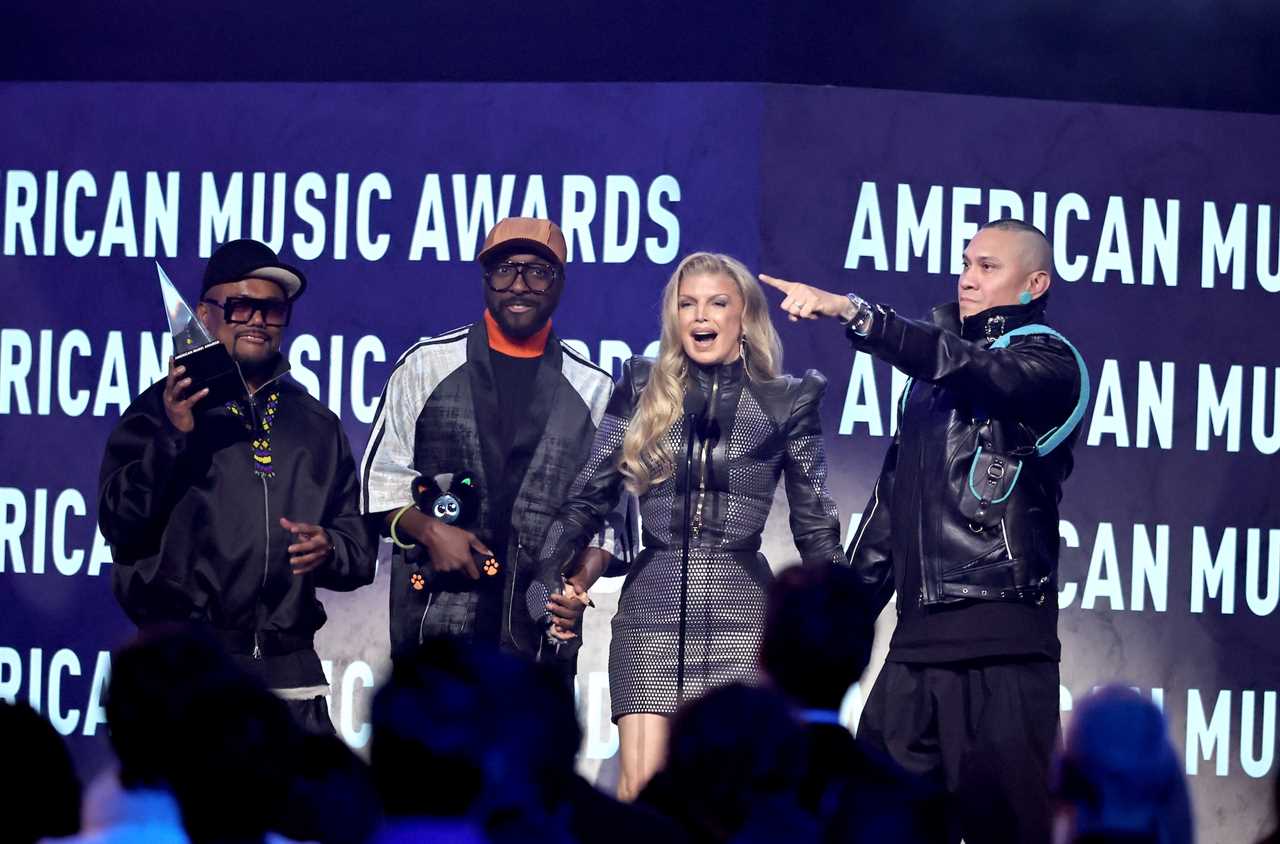 GettyImages-2278211799 Fergie Reunites With Black Eyed Peas at 2026 AMAs