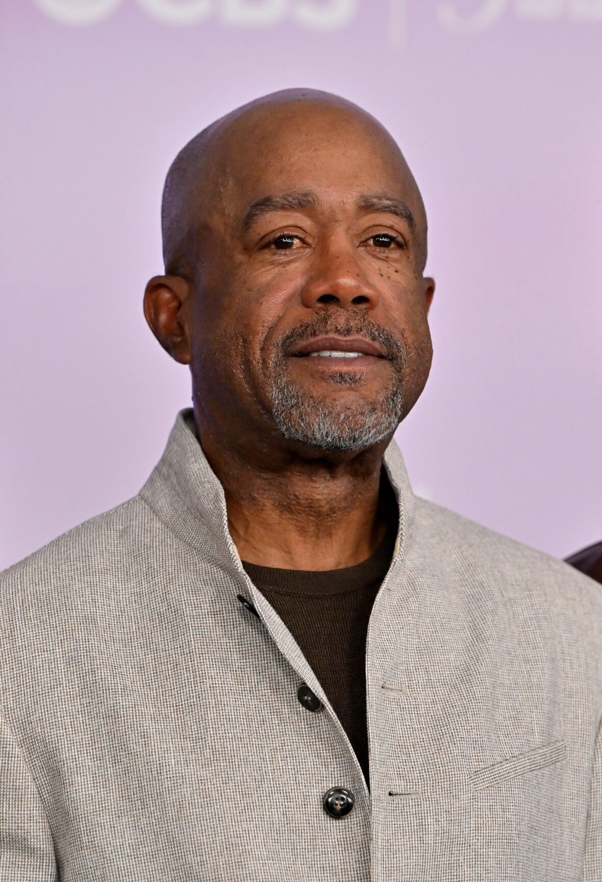 Billy Idol & Darius Rucker Arrive at AMAs 2026 Ahead of Being Honored with Special Awards