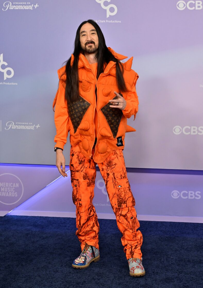 Every Celeb at American Music Awards 2026 – See All Stars on the Red Carpet (Photos)