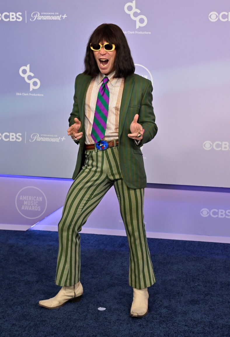 Every Celeb at American Music Awards 2026 – See All Stars on the Red Carpet (Photos)