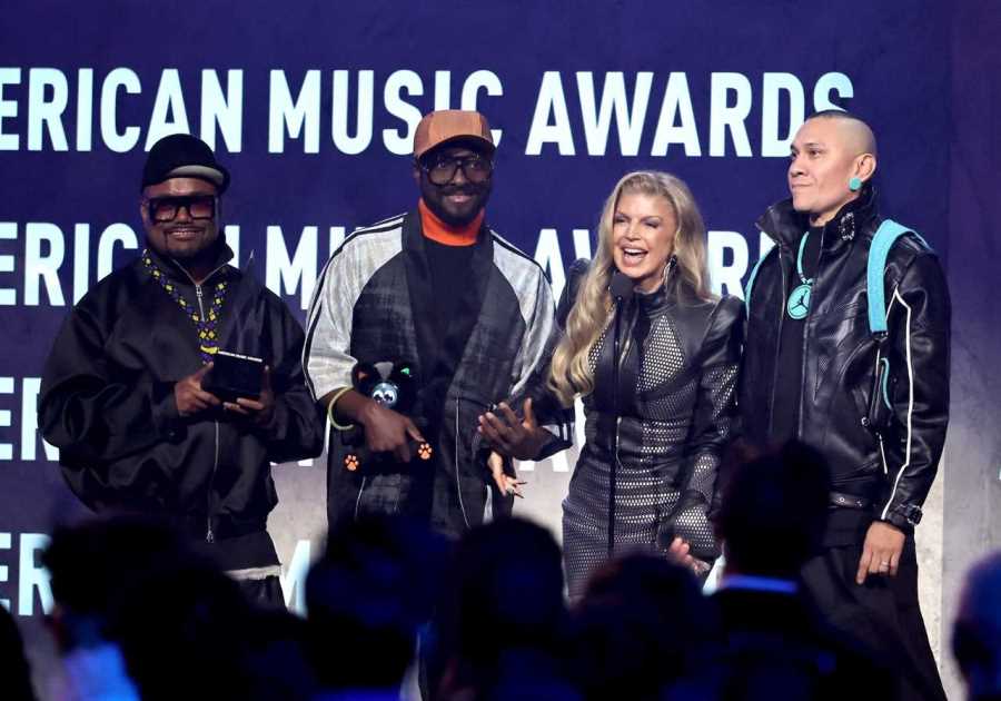 Fergie Reunites With Black Eyed Peas at 2026 American Music Awards