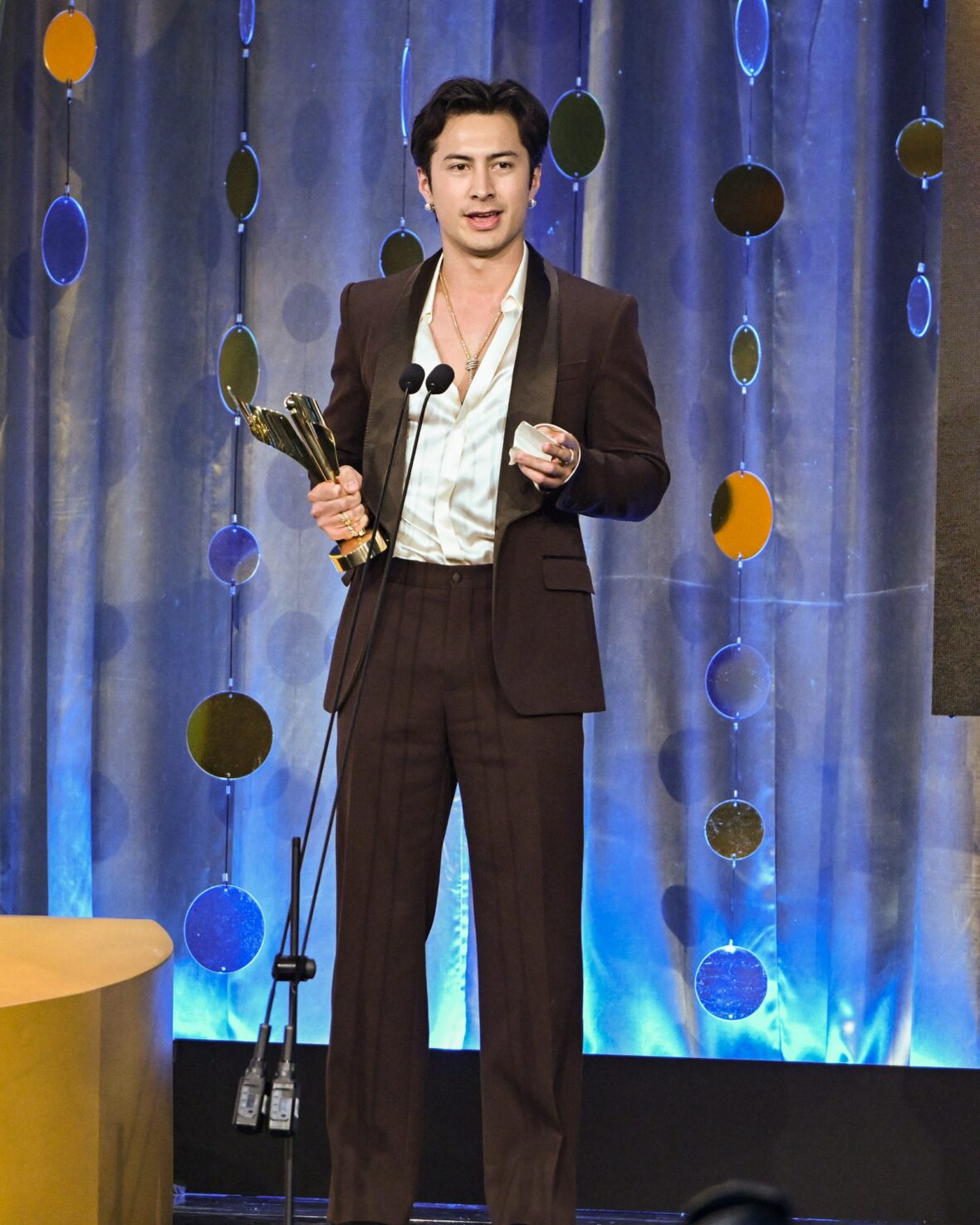 Hudson Williams Gives Special Thanks to Girlfriend Katelyn Larson During Acceptance Speech at Canadian Screen Awards 2026