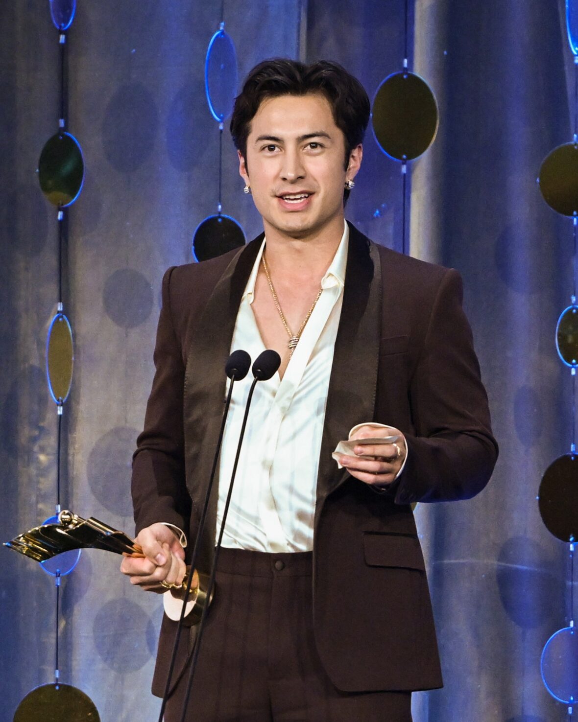Hudson Williams Gives Special Thanks to Girlfriend Katelyn Larson During Acceptance Speech at Canadian Screen Awards 2026