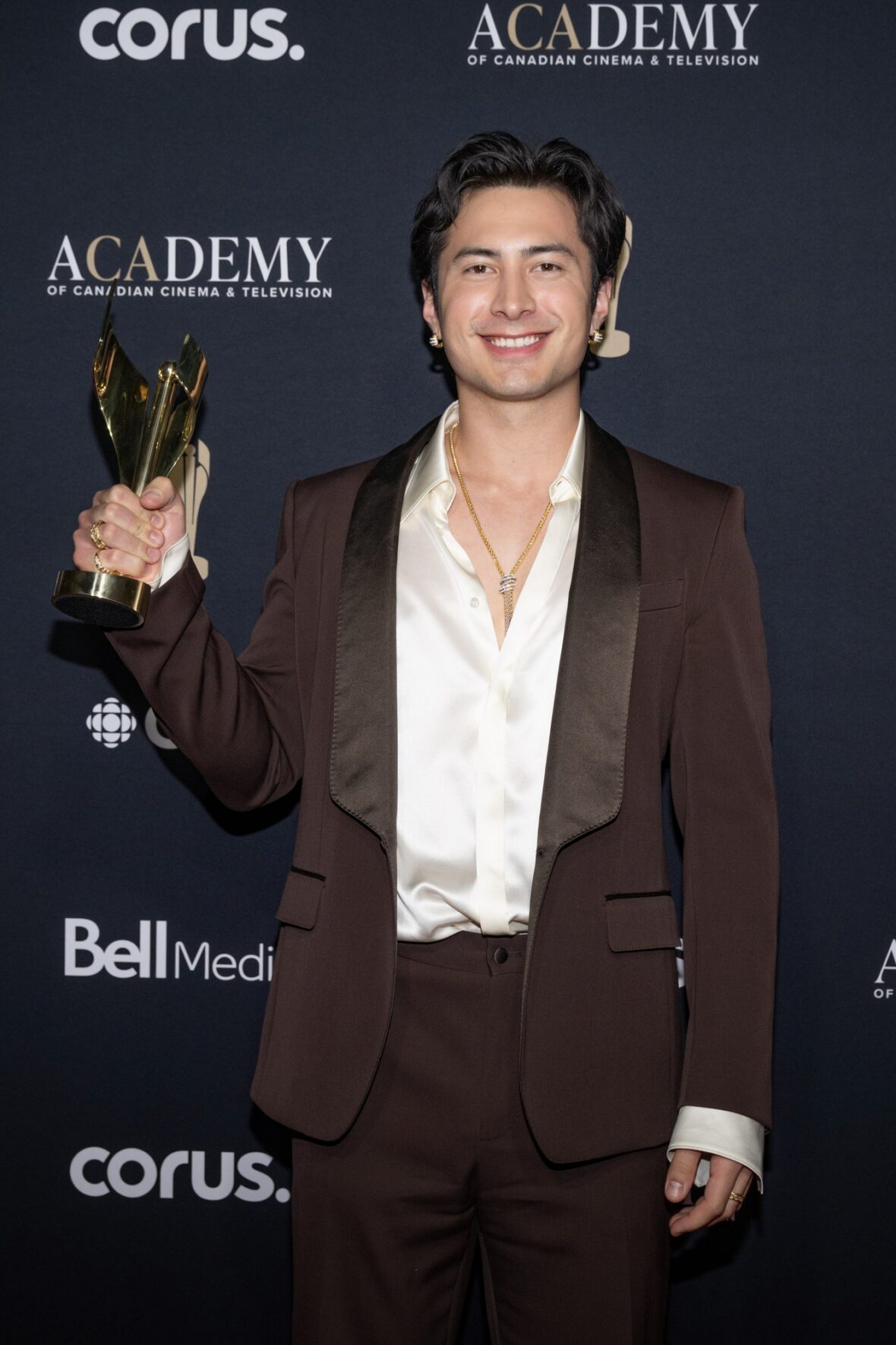 Hudson Williams Gives Special Thanks to Girlfriend Katelyn Larson During Acceptance Speech at Canadian Screen Awards 2026