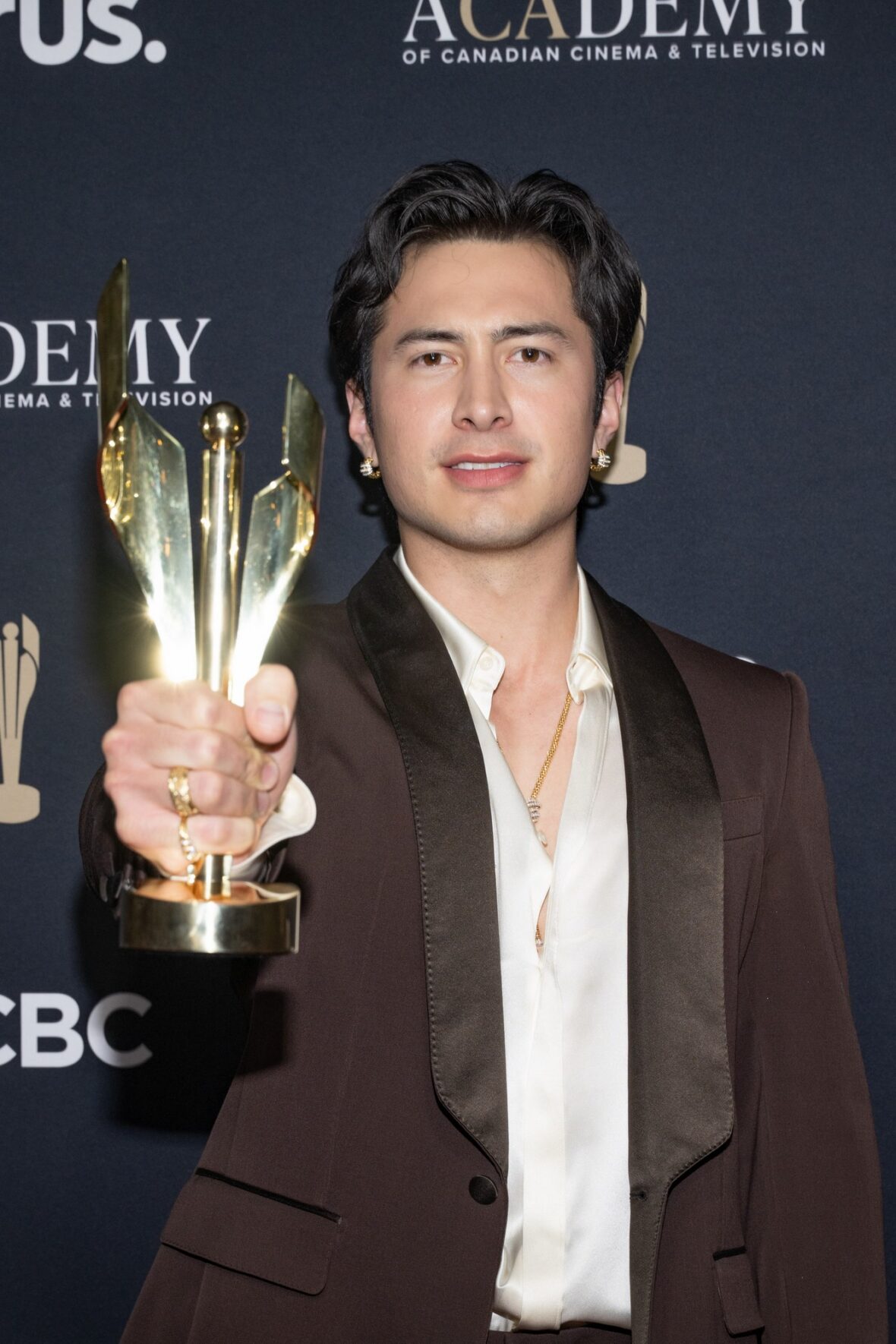 Hudson Williams Gives Special Thanks to Girlfriend Katelyn Larson During Acceptance Speech at Canadian Screen Awards 2026