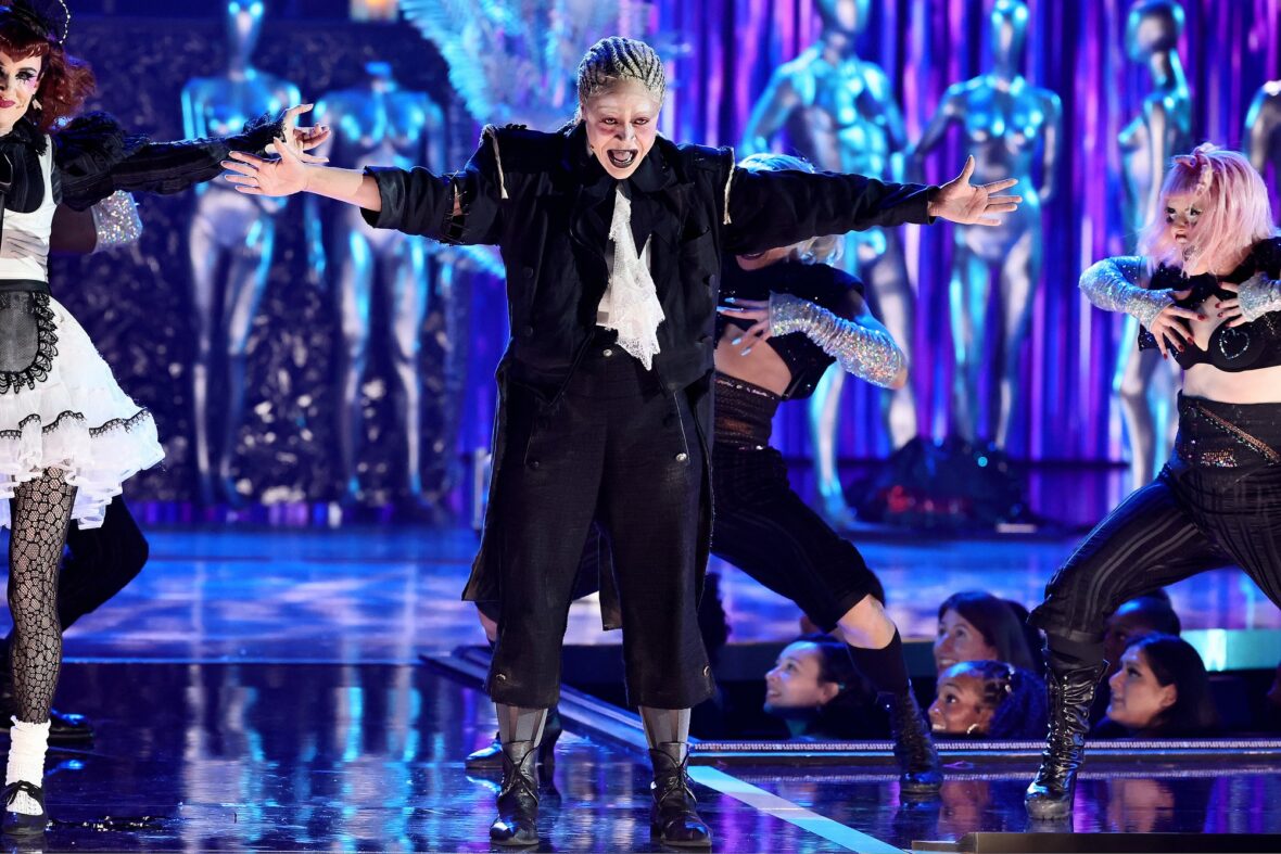 Luke Evans Goes Scantily Clad for ‘Rocky Horror’ Performance During Tony Awards 2026