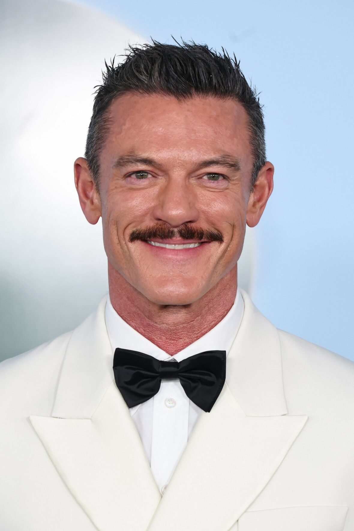 Nominee Luke Evans & Boyfriend Fran Tomas Arrive at Tony Awards 2026