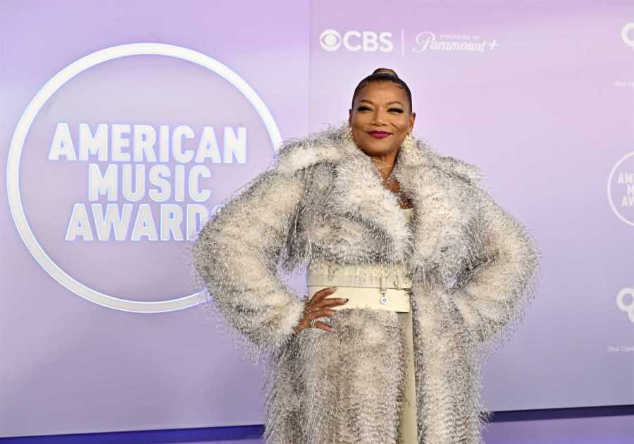 Host Queen Latifah Reflects on Her Career in Her AMAs 2026 Opening Monologue