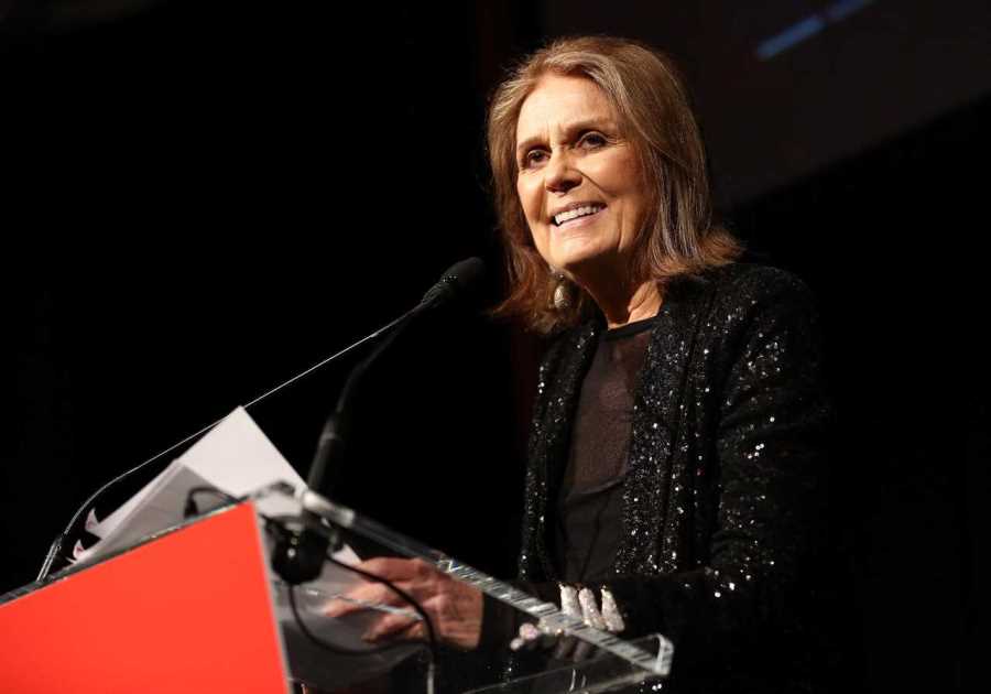 Mariska Hargitay Gives Emotional Emmys Speech While Nodding to Gloria Steinem